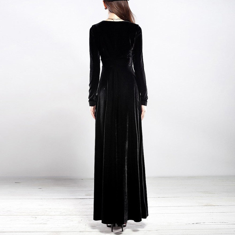 Amy Fashion - V Neck Pleated Velvet Banquet Maxi Dress