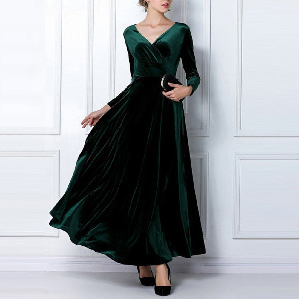 Amy Fashion - V Neck Pleated Velvet Banquet Maxi Dress