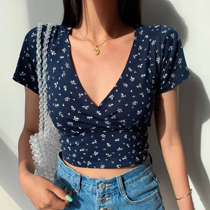 AMY - French Retro Floral V-neck Slim T-shirt Crop Top